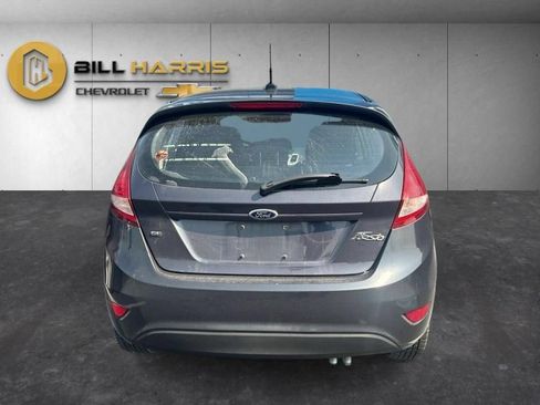 Used 2013 Ford Fiesta SE FWD image 6