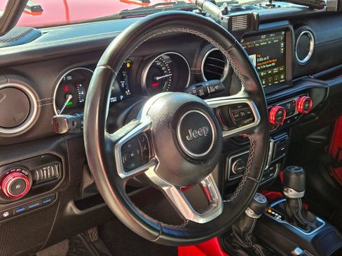 Used 2021 Jeep Wrangler Unlimited Sahara w/ Safety Group AWD/4WD image 22