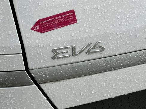 New 2025 Kia EV6 Light w/ Light LR Technology Package image 26