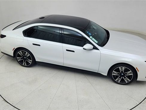 Used 2023 BMW 740i 740i w/ Executive Package image 75