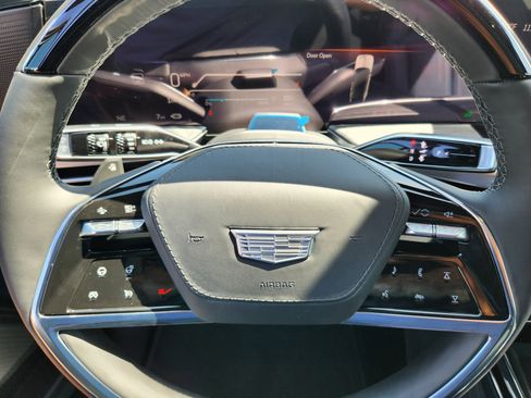 New 2025 Cadillac Escalade IQ Luxury 2 image 33