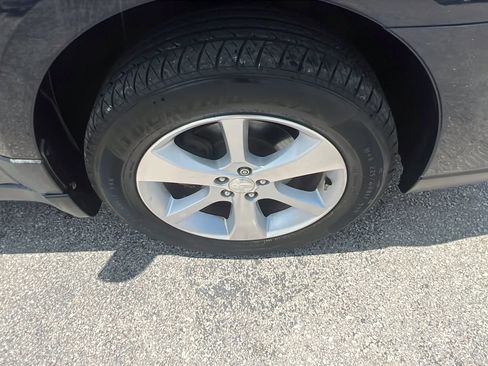 Used 2013 Subaru Outback 2.5i Limited AWD/4WD image 28