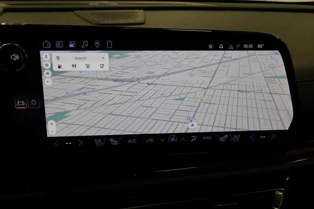 New 2027 Chevrolet Traverse RS w/ LPO, Floor Liner Package AWD/4WD image 18