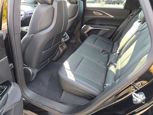 New 2026 Cadillac Lyriq Signature Sport AWD/4WD image 16