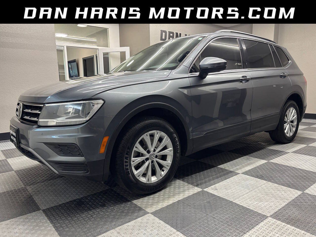 Used 2019 Volkswagen Tiguan SE w/ 3rd Row Seat Package AWD/4WD image 1