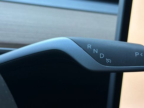 Used 2023 Tesla Model 3 Performance image 32