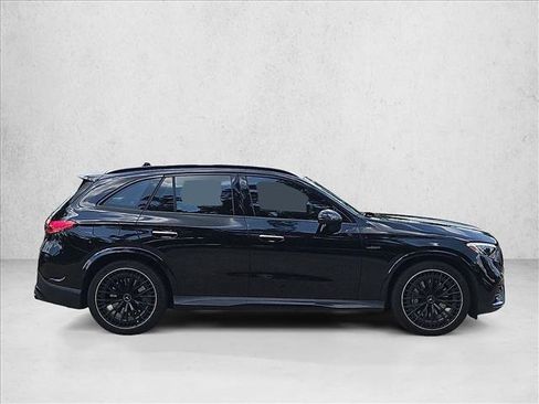 Used 2025 Mercedes-Benz GLC 43 AMG 4MATIC image 4