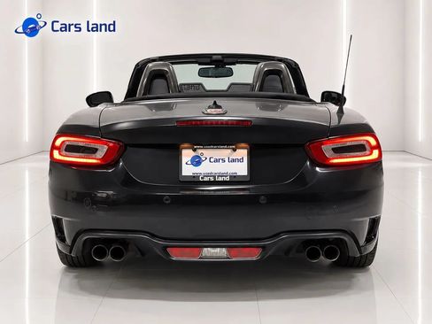 Used 2018 FIAT 124 Spider Abarth w/ Convenience Group RWD image 4