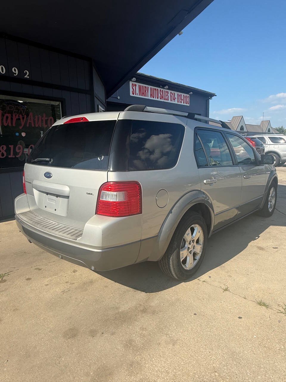 Used 2007 Ford Freestyle SEL FWD image 6