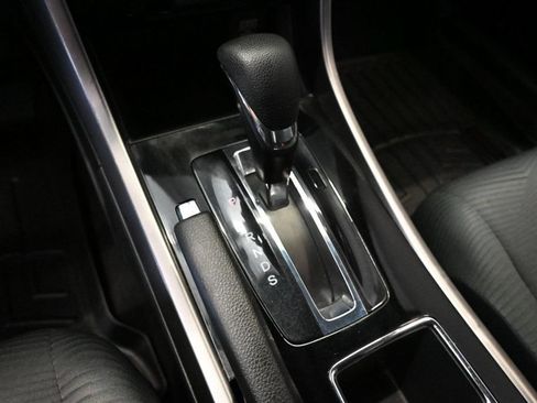 Used 2017 Honda Accord LX-S image 13