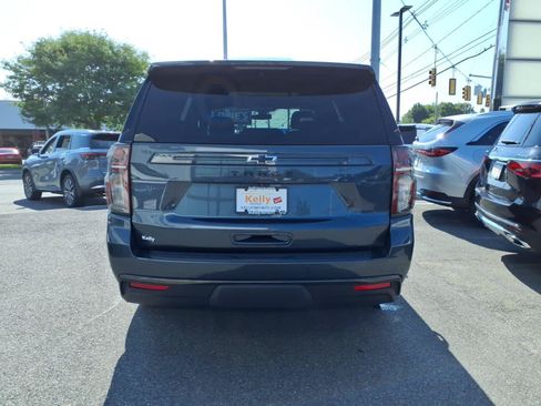 Used 2021 Chevrolet Tahoe Z71 w/ Luxury Package AWD/4WD image 5