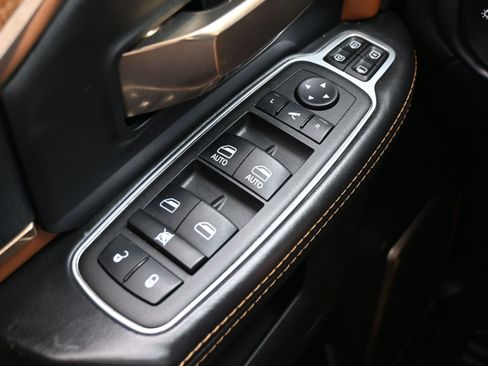 Used 2023 RAM 2500 Limited AWD/4WD image 25