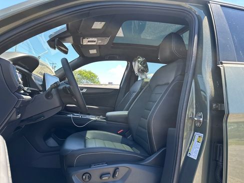 New 2026 Volkswagen Atlas Cross Sport SEL R-Line AWD/4WD image 8