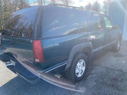 Used 1995 Chevrolet Suburban K1500 4dr 4WD SUV image 4