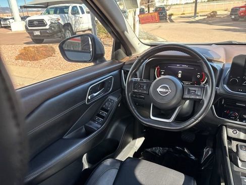 Used 2023 Nissan Rogue Platinum w/ Platinum Premium Package image 27