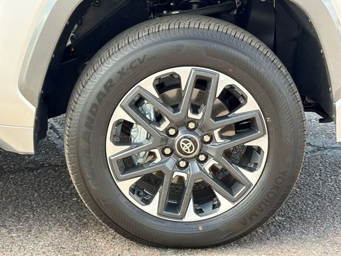 Certified 2026 Toyota Tundra Limited AWD/4WD image 11