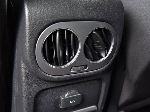 Used 2017 Volkswagen Tiguan S AWD/4WD image 18