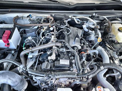 Used 2024 Toyota Tacoma SR5 RWD image 17