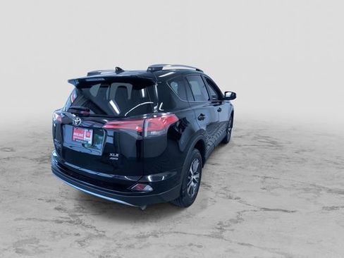 Certified 2018 Toyota RAV4 XLE w/ Plus Extra Value Package AWD/4WD image 10