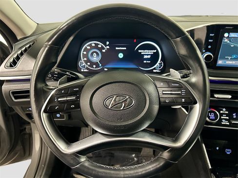 Used 2021 Hyundai Sonata Limited image 9