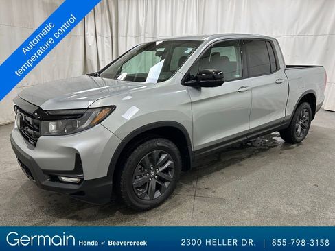 Used 2025 Honda Ridgeline Sport image 4