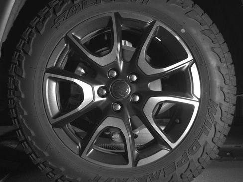 Used 2025 Jeep Compass Trailhawk image 14