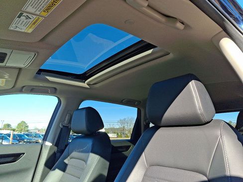 Used 2025 Honda CR-V EX-L image 14