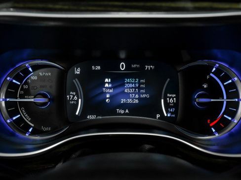 Used 2023 Chrysler Pacifica Pinnacle image 17