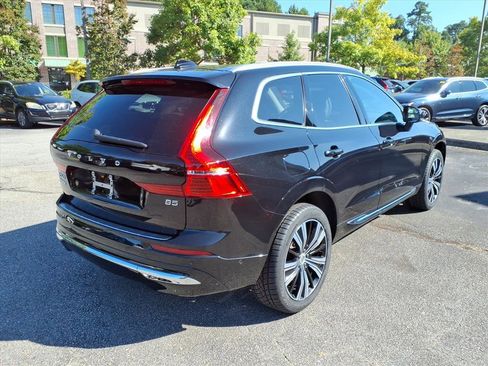 Certified 2023 Volvo XC60 B5 Plus image 3