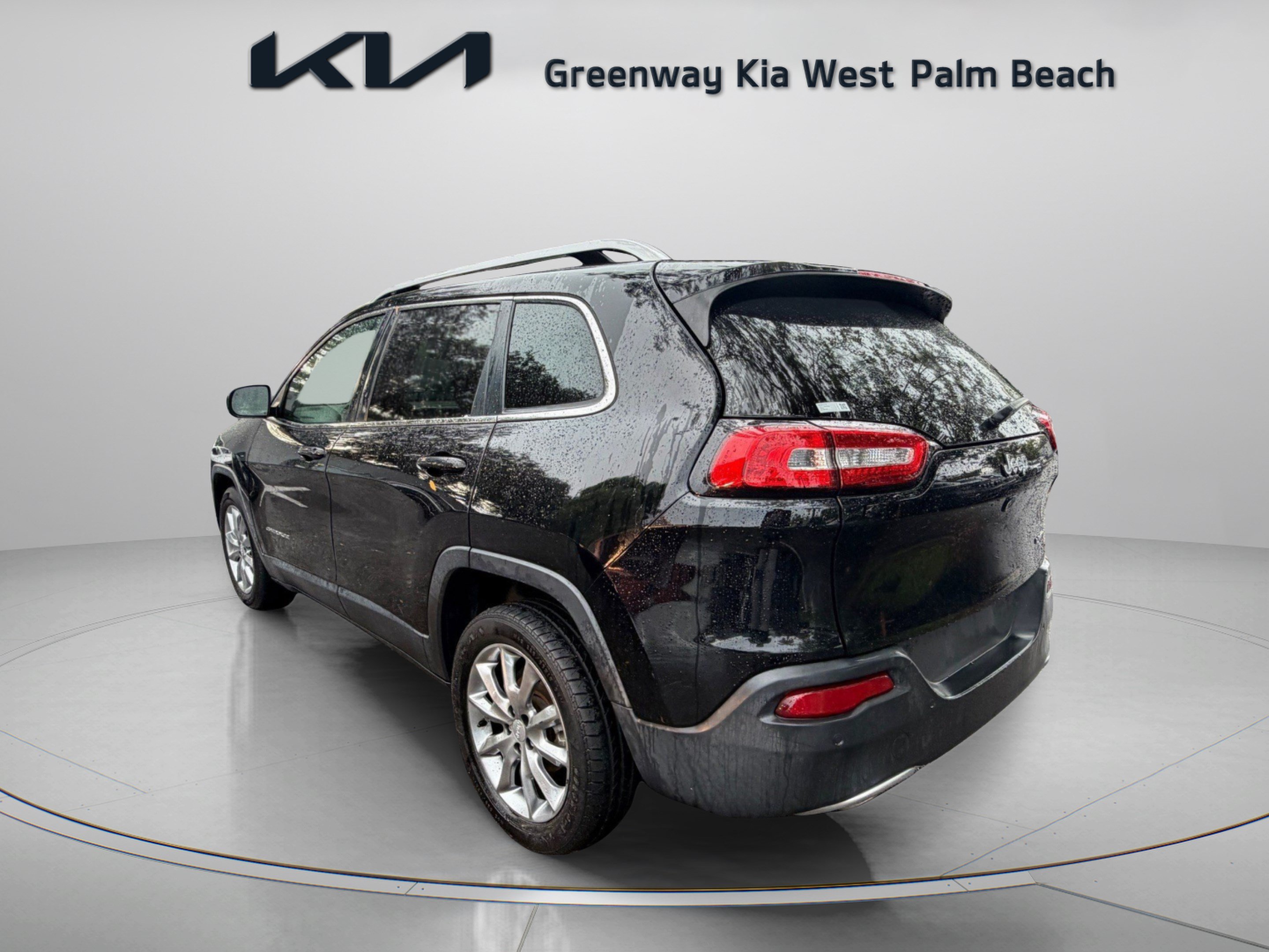 Used 2018 Jeep Cherokee Limited FWD image 5