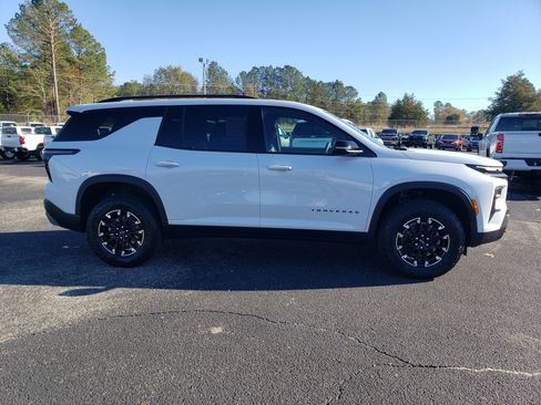 New 2026 Chevrolet Traverse Z71 w/ Driver Confidence Package image 5