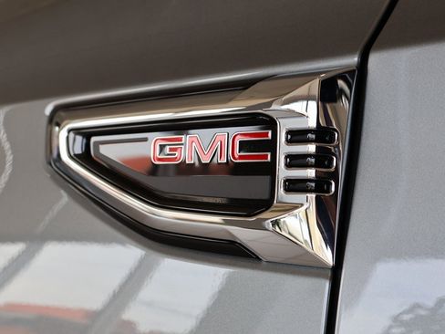 New 2026 GMC Yukon Elevation image 23