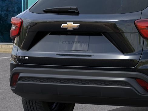 New 2026 Chevrolet Trax LS FWD image 14