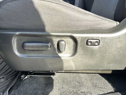 Used 2023 Toyota Tacoma TRD Sport w/ Technology Package RWD image 14