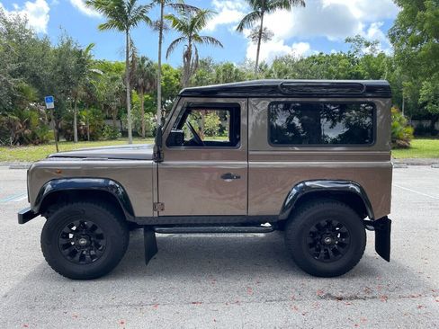 Used 1995 Land Rover Defender image 4