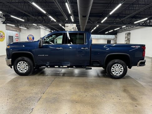 Used 2023 Chevrolet Silverado 2500 LTZ AWD/4WD image 4