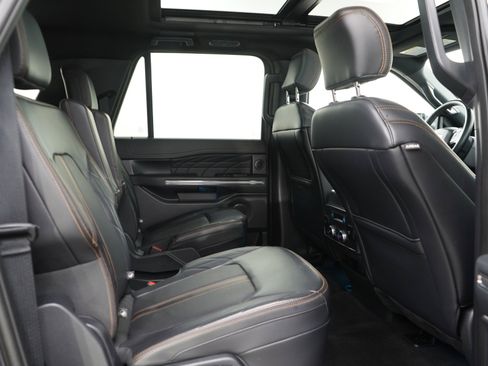Used 2024 Ford Expedition Max Platinum AWD/4WD image 12