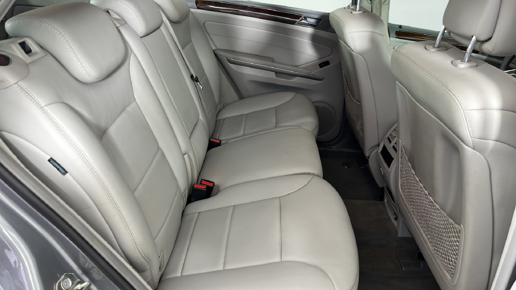 Used 2011 Mercedes-Benz ML 350 2WD image 20