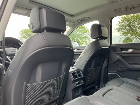 Used 2018 Audi Q5 2.0T Premium Plus w/ Premium Plus Package AWD/4WD image 23