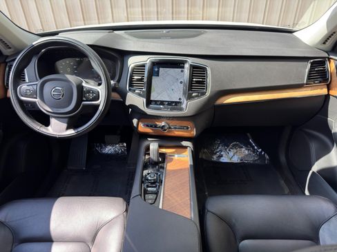 Used 2021 Volvo XC90 T8 Inscription Expression w/ Advanced Package AWD/4WD image 12