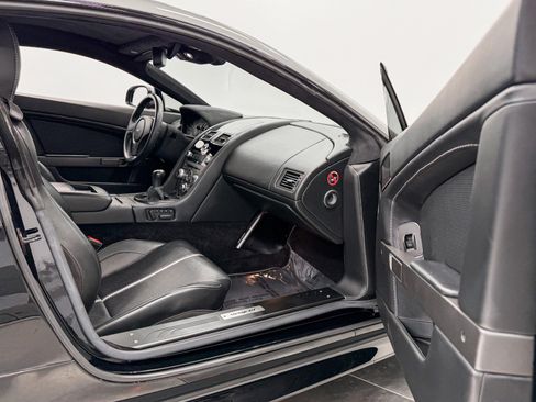 Used 2015 Aston Martin V8 Vantage GT RWD image 24