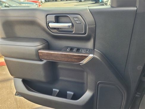 Used 2021 GMC Sierra 1500 Elevation w/ LPO, Elevation Black Package image 13