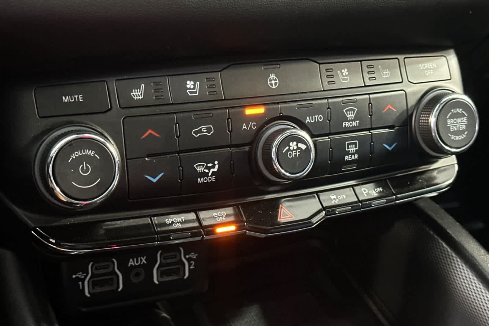 Used 2023 Dodge Durango R/T AWD/4WD image 26