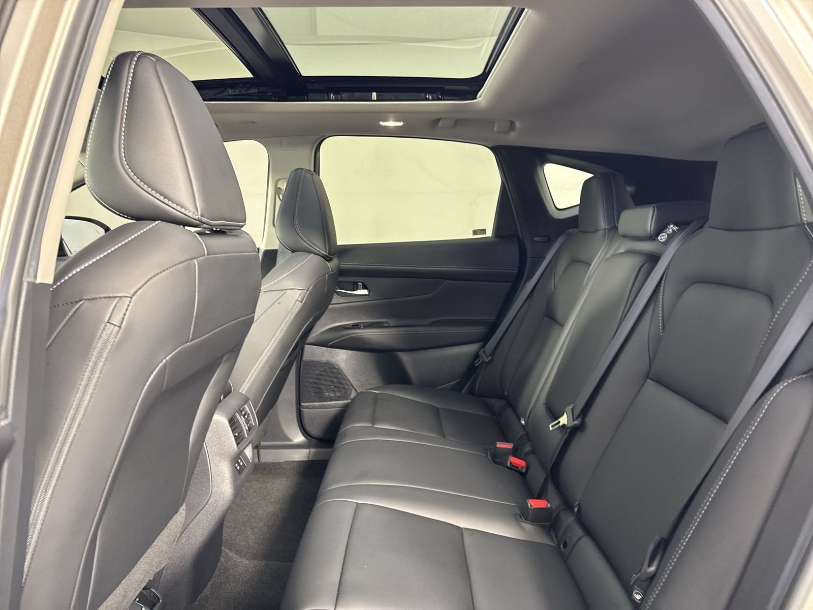 Certified 2025 Nissan Murano SL w/ Cargo Package AWD/4WD image 25