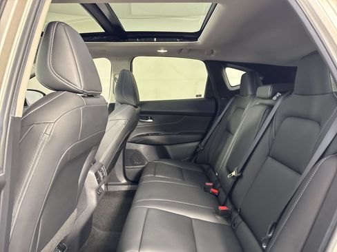 Certified 2025 Nissan Murano SL w/ Cargo Package AWD/4WD image 25