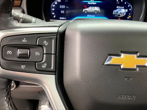 Used 2022 Chevrolet Tahoe Premier AWD/4WD image 25