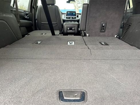 Used 2024 Chevrolet Tahoe Premier image 17