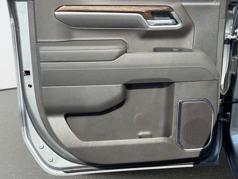 New 2026 GMC Sierra 1500 Elevation image 12