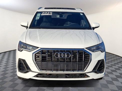 Certified 2025 Audi Q3 2.0T Premium w/ Convenience Package image 2