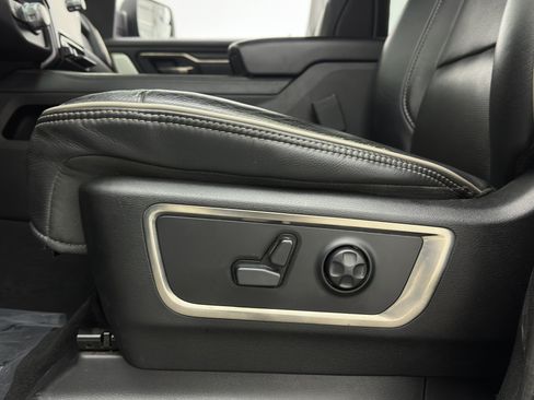 Used 2019 RAM 1500 Limited AWD/4WD image 14
